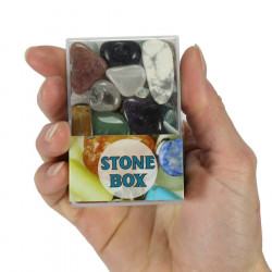 Boîte de petites pierres et minéraux
