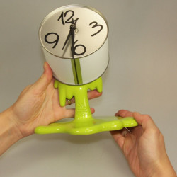 Horloge de table originale pot de peinture vert