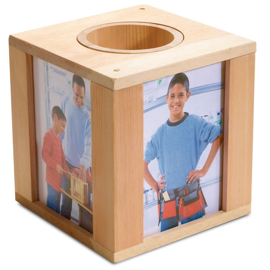 Red Toolbox - Kit menuiserie niveau 1 - porte crayons porte photos Red Toolbox - Kit menuiserie niveau 1 - porte crayons porte photos