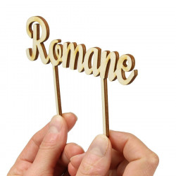 Cake topper prénom en bois à personnaliser - Ecriture