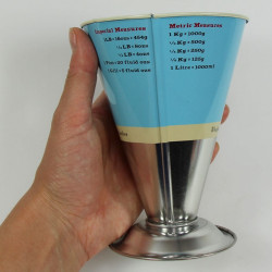 Verre mesureur métal Tala oz, g, ml, cups, pint - vert