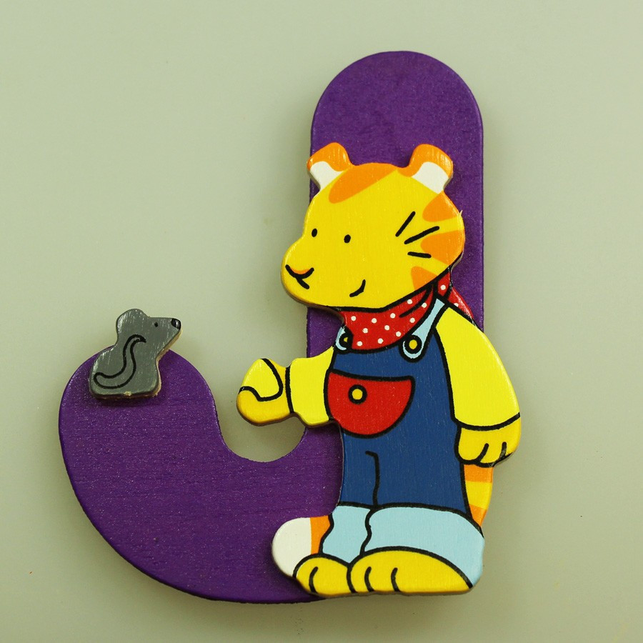 Lettre décorative en bois J chat Goki Lettre décorative en bois J chat Goki