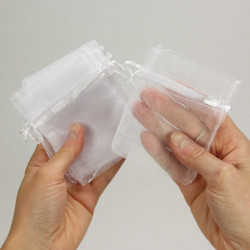 10 sacs organza blanc pour dragées et petits cadeaux