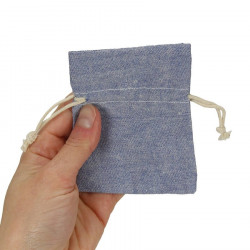 Petit sac pochette cadeau en tissu façon jean avec lien de fermeture