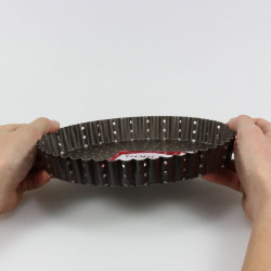 Tourtière perforée et cannelée anti-adhésive Gobel 20 cm