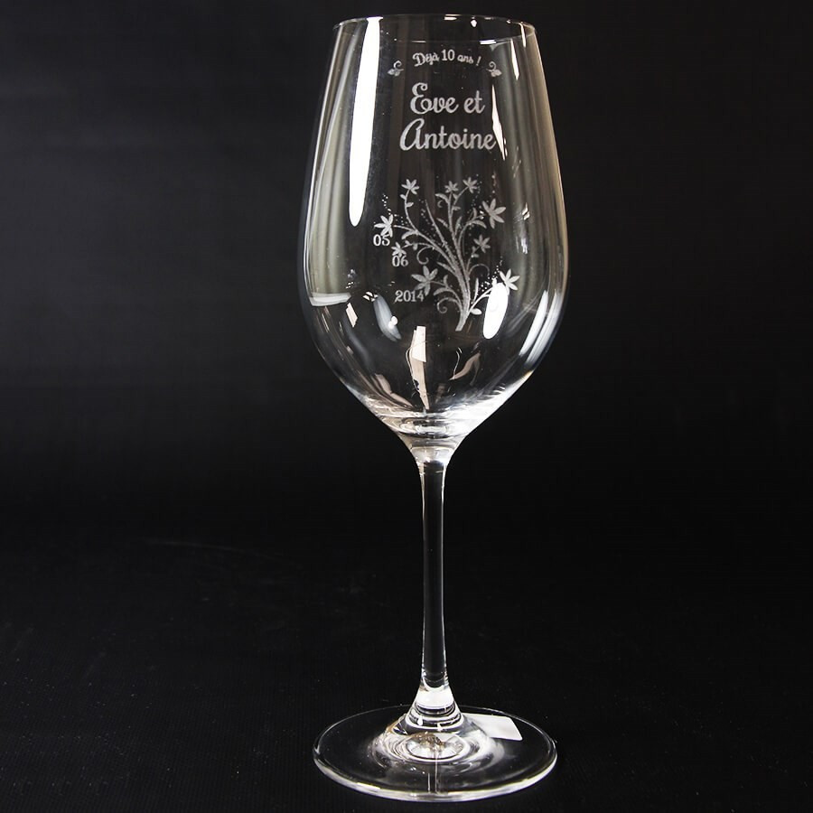 Verre A Vin Grave Et Personnalise Pour Anniversaire De Mariage