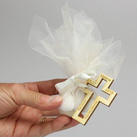 GRAVURZEILE Croix en bois personnalisée avec gravure, pour naissance, personnalisable, avec nom et date, croix en bois, pour enfants, cadeau de baptême, pour garçons et filles, 19 x 14 cm GRAVURZEILE Croix en bois personnalisée avec gravure, pour naissance, personnalisable, avec nom et date, croix en bois, pour enfants, cadeau de baptême, pour garçons et filles, 19 x 14 cm