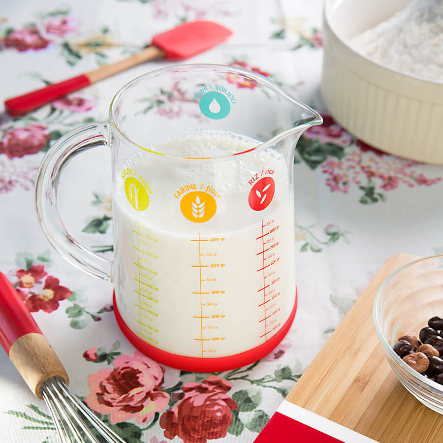 verre-doseur-1-litre-en-verre-et-silicone