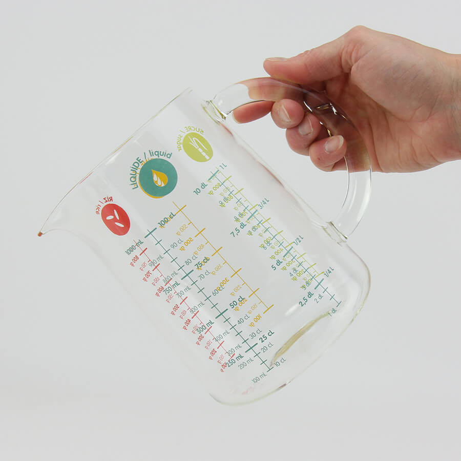 verre-doseur-1-litre-en-verre-et-silicone