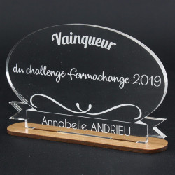 Trophée plexi ovale gravé à personnaliser anniversaire, récompense