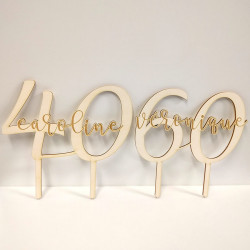 Cake topper anniversaire personnalisé en bois avec âge et prénom