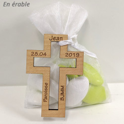 Cadeau souvenir baptême personnalisé en bois - Croix catholique