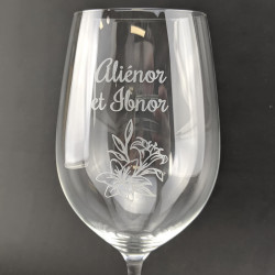 Verre à vin gravé et personnalisé pour anniversaire de mariage