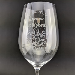 Verre à vin gravé et personnalisé pour anniversaire de mariage