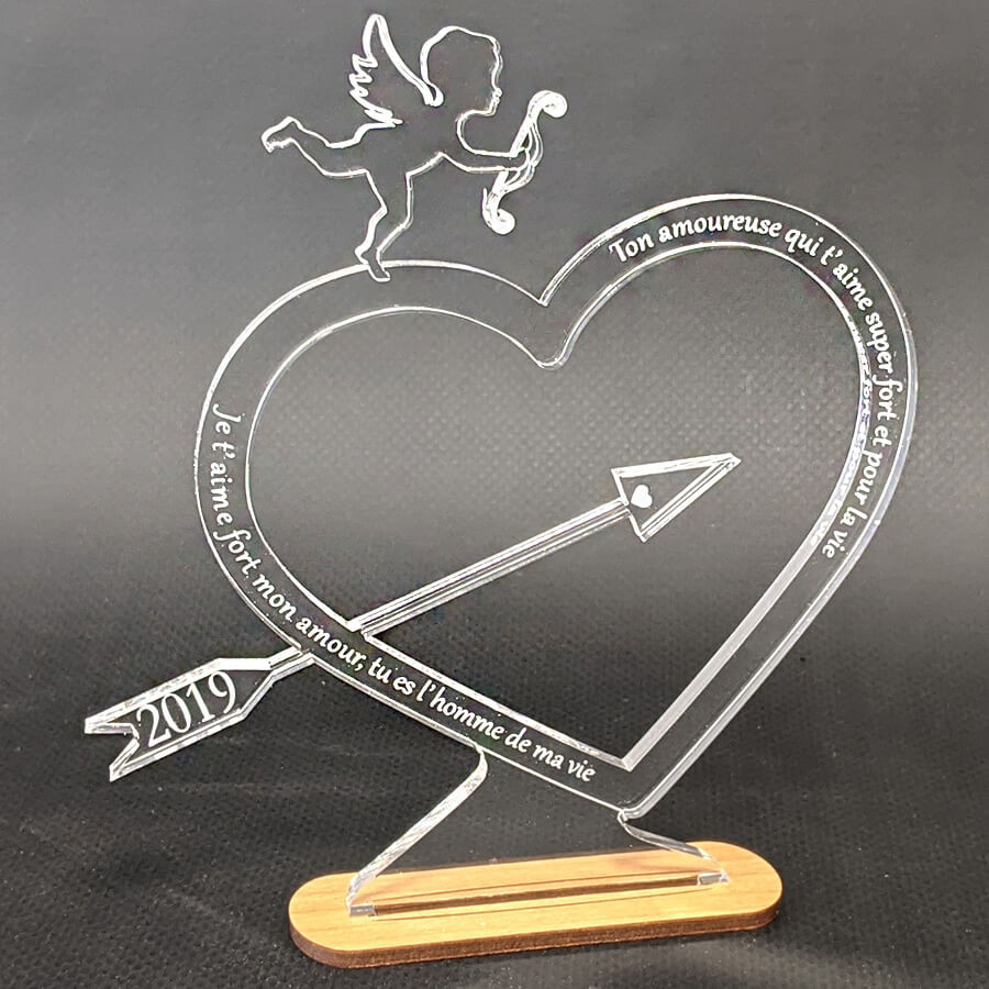 Cadeau trophée personnalisé coeur gravé Ange cupidon