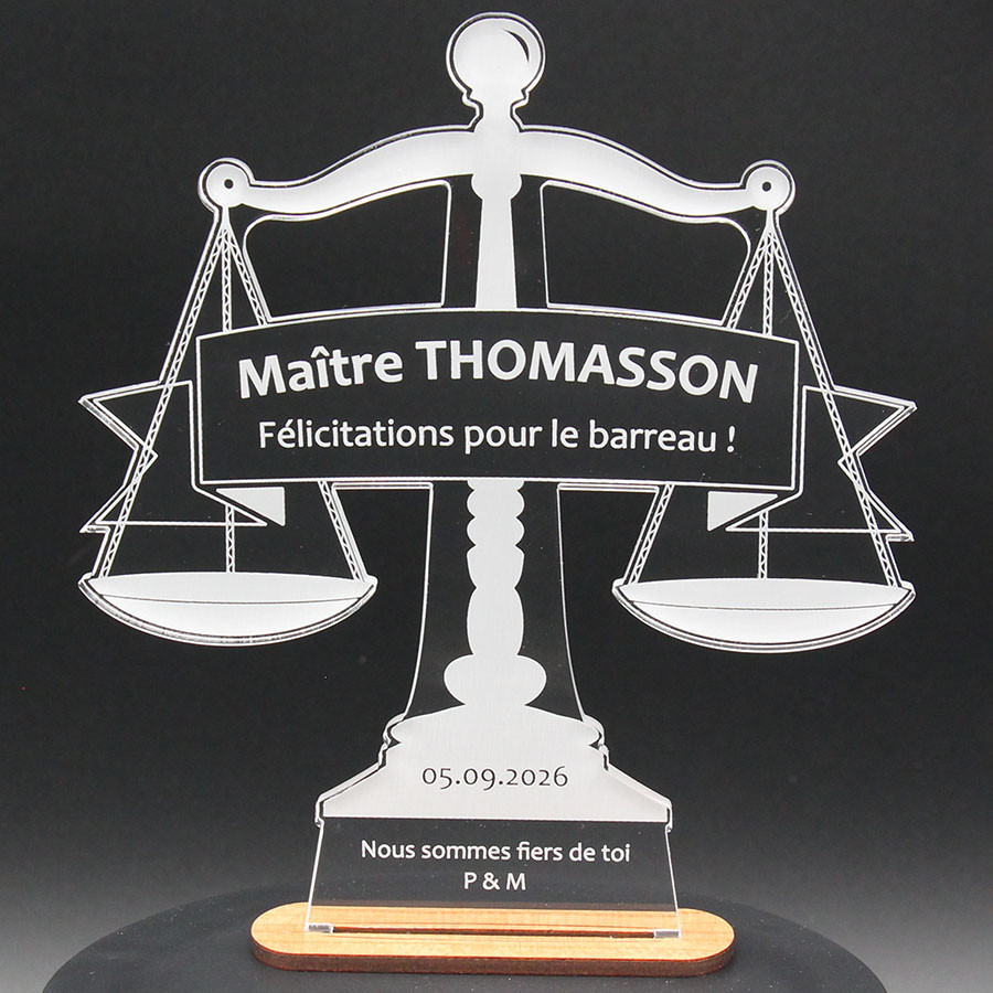 Trophée cadeau avocat à personnaliser
