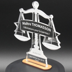 Trophée cadeau avocat à personnaliser